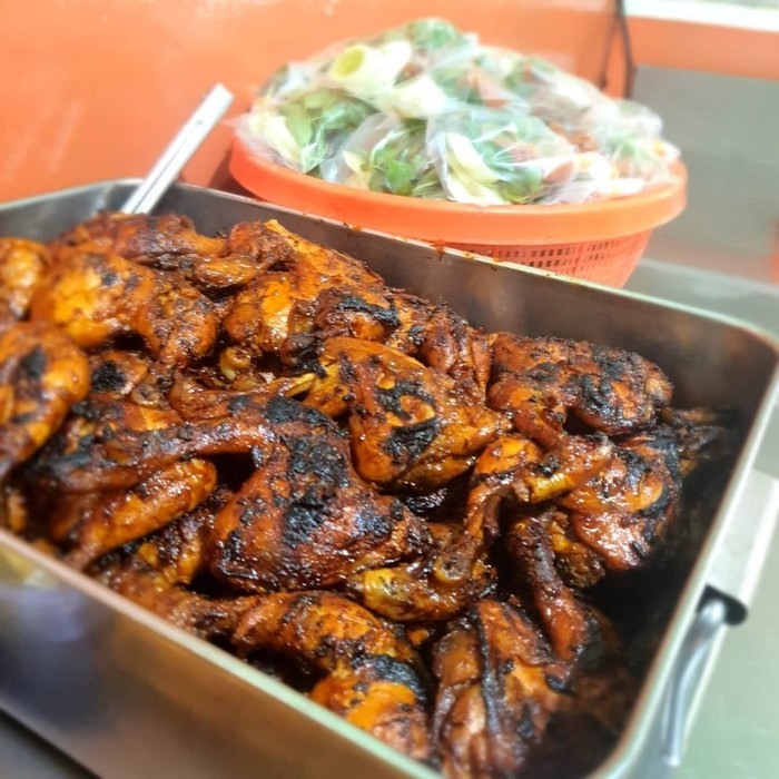 Ayam bakar bumbu kecap Ayam bakar bumbu kecap