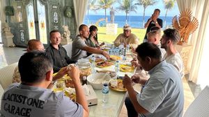 Turis Rusia Banyak Datang ke Bali, Bamsoet: Tidak Semua Berengsek