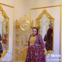 Kapolda Sulsel Irjen Yudhiawan  mengatakan, barang yang disita sudah dilakukan uji laboratorium oleh BPOM Makassar. Mira Hayati yang skincarenya disebut mengandung bahan berbahaya bisa mendapat konsekuensi hukum jika terbukti melanggar. Foto: Dok. TikTok @_mirahayati.