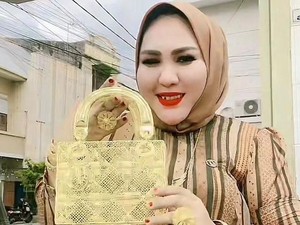 Viral Wanita Makassar Flexing Beli Tas Rp 515 Juta Terbuat dari Emas 531 Gram