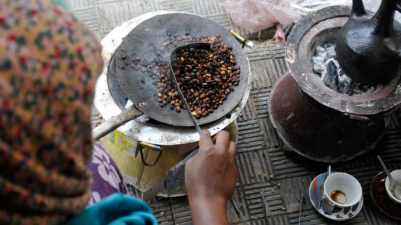 7 Budaya Minum Kopi Paling Unik di Dunia yang Masih Dilestarikan