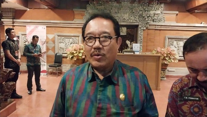 Wagub Bali Cok Ace menegaskan renovasi Art Center tidak semata-mata untuk Drawing Piala Dunia FIFA U-20, melainkan untuk mempercantik fasilitas di Bali.