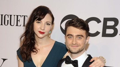8 Potret Erin Darke, Pacar Daniel Radcliffe yang Hamil Anak Pertama