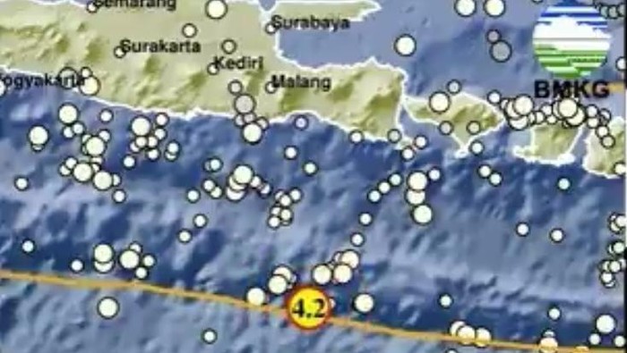 gempa jember M 4,2