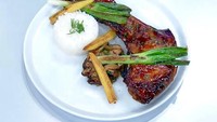 Sajian Miso Soy Glaze Rahang Tuna ala Giovanni ini pernah keluar sebagai salah satu pemenang dari tantangan yang ada di MasterChef Indonesia Season 10. Sajian ini berhasil membuat para juri lahap menikmati rahang tuna. Foto: Instagram @gio.mci10