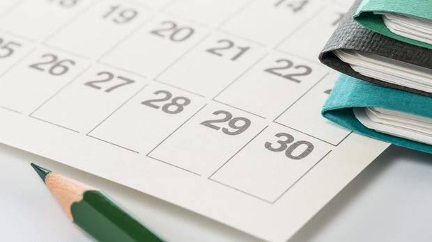 Ada perubahan tanggal merah bulan April 2023 terkait hari libur Lebaran 2023. Lantas, ada berapa hari libur April 2023? Sebelum berlibur, cek dulu informasinya!