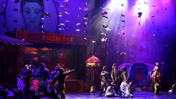 Hari Teater Sedunia 2023 jatuh pada 27 Maret. Hari Teater Sedunia atau World Theatre Day bertujuan untuk merayakan esensi dan keindahan kesenian teater.