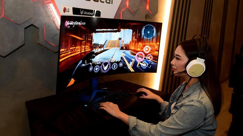 PT. LG Electronics Indonesia mengumumkan kesiapannya memasarkan seri terbaru monitor gaming-nya, UltraGear OLED premium. Seperti apa penampakannya? Kita intip yuks…
