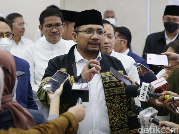 Menag Yaqut Cholil Qoumas mengusulkan para jemaah haji lunas tunda 2022 tidak perlu tambah Biaya Perjalanan Ibadah Haji (Bipih) 1444 Hijriah.