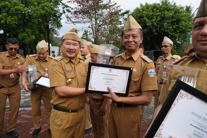Kecamatan di Garut Raih Penghargaan