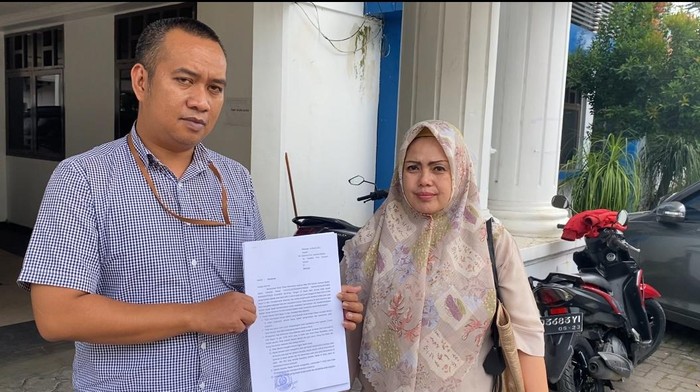 Keluarga siswa SMAN 11 Makassar yang dikeroyok di sekolah melapor ke Inspektorat Sulsel.