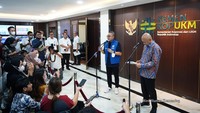 Mendag Zulkifli Hasan menyampaikan, pihaknya kembali akan melakukan  pemusnahan  sekitar 7000  bal (karung)  pakaian  bekas  impor  senilai  Rp 80  miliar hasil pengawasan bersama yang dilakukan Kepolisian RI, Bea Cukai Kementerian Keuangan, dan Kementerian   Perdagangan. Dengan tegas Mendag  Zulkifli  Hasan menyampaikan, Pemerintah melarang impor pakaian bekas kecuali yang sudah diatur dan memenuhi unsur kelayakan dan sebagainya