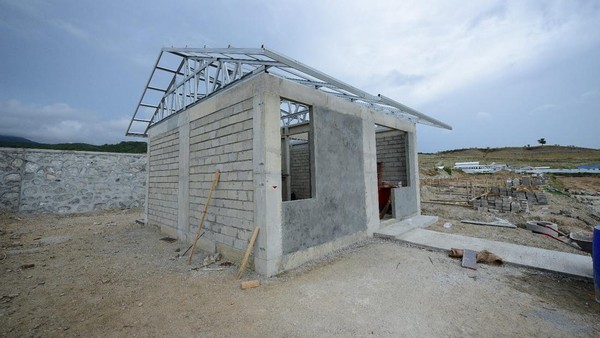 Sempat Tenggelam, Rumah-rumah Ini Dibangun Lagi Tahan Gempa