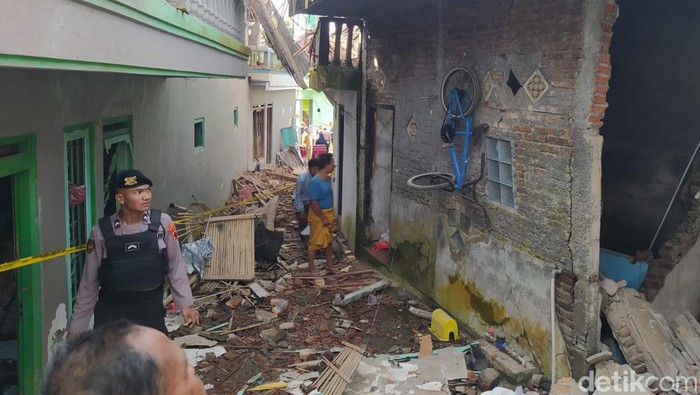 Kondisi ledakan maut di Kaliangkrik, Magelang, Senin (27/3/2023).