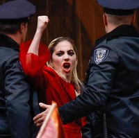 Belum banyak yang bisa diketahui dari plot cerita sekuel film Joker ini. Termasuk pengembangan karakter Lady Gaga sebagai Harley Quinn. Namun filmnya dijadwalkan tayang di bioskop pada Oktober 2024. Foto: Getty Images