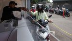 Lebaran Masih Lama, Tukar Uang buat THR Sudah Antre