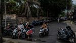 Masih Banyak Bule Hilir Mudik Naik Motor di Bali, Nih Foto-fotonya
