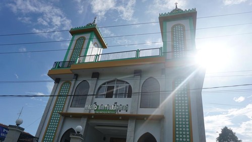 Masjid Baiturrahman di wilayah Angantiga, Petang, menjadi tonggak keberadaan komunitas muslim satu-satunya di wilayah perbukitan utara Kabupaten Badung, Bali.