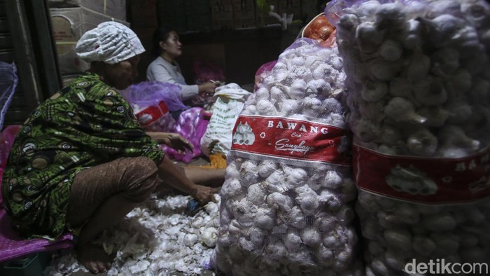 Beredar Kabar Importir Perlambat Pasokan Bawang Putih, Kemendag Buka Suara