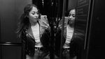 7 Potret Mirror Selfie Nikita Willy yang Disebut Hot Mom