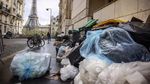 Parah! Sampah Makin Menumpuk di Tiap Sudut Paris