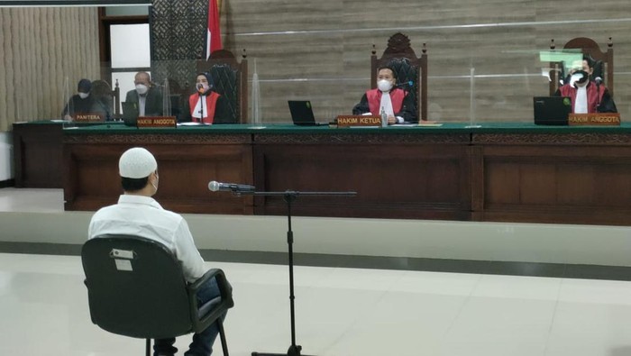 Penampakan Ferry Irawan Jelang Sidang Perdana Kasus KDRT Venna Melinda