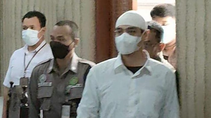 Penampakan Ferry Irawan Jelang Sidang Perdana Kasus KDRT Venna Melinda