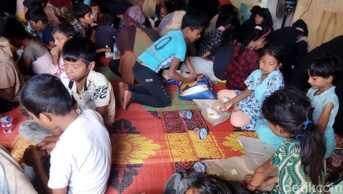 Pengungsi Rohingya terdampar di Aceh Timur.