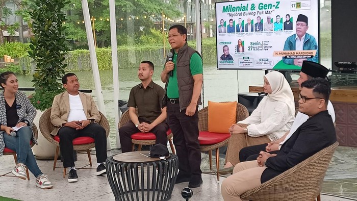 Plt Ketua Umum PPP, Muhamad Mardiono, di diskusi Milenial & Gen Z Ngobrol Bareng Pak Mar di Dion Senayan Park, Jakarta, Senin (27/3/2023).