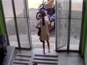 Polisi Selidiki Teror Pria Onani di Atas Motor Sasar Kos Putri Jember