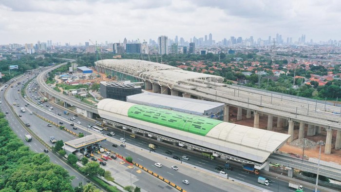 Proyek Stasiun Kereta Cepat Jakarta Bandung di Halim