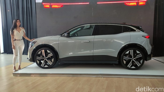 Renault Megane meluncur di Indonesia.