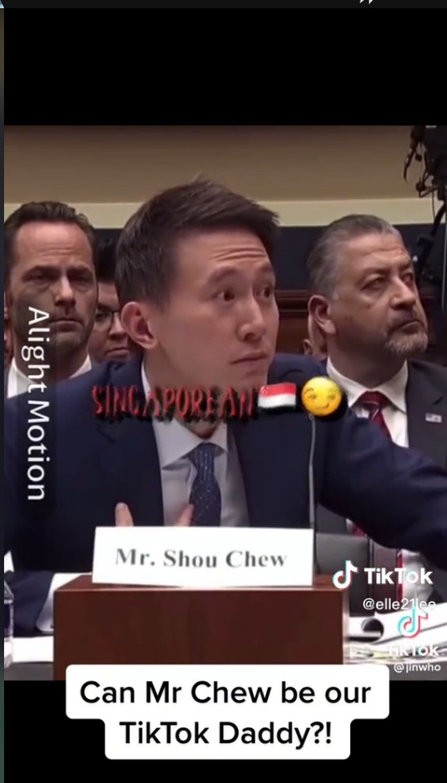 Dalam kolom komentar, banyak orang setuju bahwa Chew terlihat bersinar karena bisa membuktikan bahwa dirinya pintar. Dia bersikap dengan integritas dan kecerdasan seperti yang kita harapkan pemerintah miliki, Dia di-bully tapi benar-benar tetap tenang, Dia sangat cerdas dan pandai berbicara dan sabar. Aku mendukungnya dan dia bisa ambil dataku, Dia seperti milenial yang diminta meeting tanpa tujuan padahal bisa lewat email, tulis netizen. Foto: Dok. TikTok