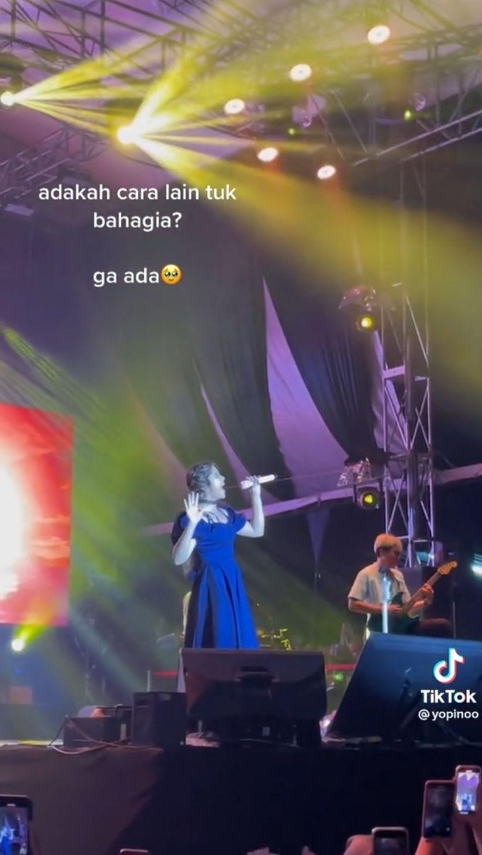 Tiara Andini