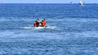 Tim SAR Cari Korban Kapal Tanker Terbakar di Ampenan