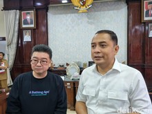 Wali Kota Eri Minta Tiap Mal Pekerjakan Minimal 40% Warga Surabaya