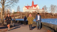 Selanjutnya, ada Helsinki, Finlandia. Masyarakat muslim di kota terpadat di Finlandia ini harus menjalani puasa hingga 17 jam 48 menit. (Takimoto Marina/Getty Images)