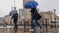 Di posisi ketujuh ada Warsawa, Polandia dengan lama waktu ibadah puasa selama 16 jam perhari. (Beata Zawrzel/Getty Images)  