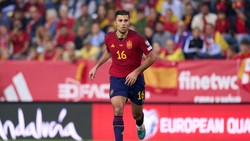 Rodri Kembali Jadi Gelandang di Spanyol Usai Busquets Pensiun