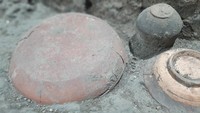 Artefak ini berusia 2.000 tahun, dan posisi terkuburnya sama persis sejak Gunung Vesuvius meletus 79 SM lalu. Foto: (ARCHAEOLOGICAL PARK OF POMPEII/pompeiisites.org)