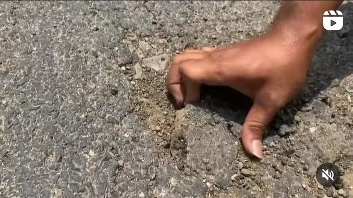 Aspal dikelupas Aspal dikelupas di Blora.