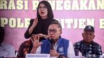 Barang Bukti Pakaian Bekas Rp 80 M Dibakar di Bekasi