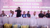 Direktur Jenderal Bea dan Cukai Kementerian Keuangan Askolani mengatakan tindakan ini merupakan langkah bersama untuk melindungi UMKM. Di samping itu melindungi konsumen dari kemungkinan penyakit.