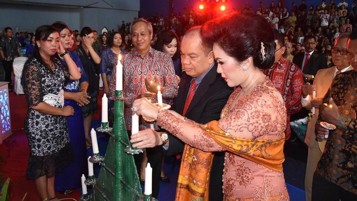 Ben Brahim S Bahat dan istrinya, Ary Egahni Ben (Dok. MMC Provinsi Kalteng)