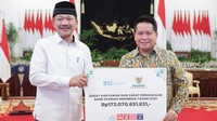PT Bank Syariah Indonesia Tbk (BSI) membayarkan zakat perusahaan melalui Badan Amil Zakat Nasional (BAZNAS) mencapai Rp173,07 miliar.  Jumlah zakat BSI yang meningkat 41,2% dibanding periode yang sama tahun lalu.