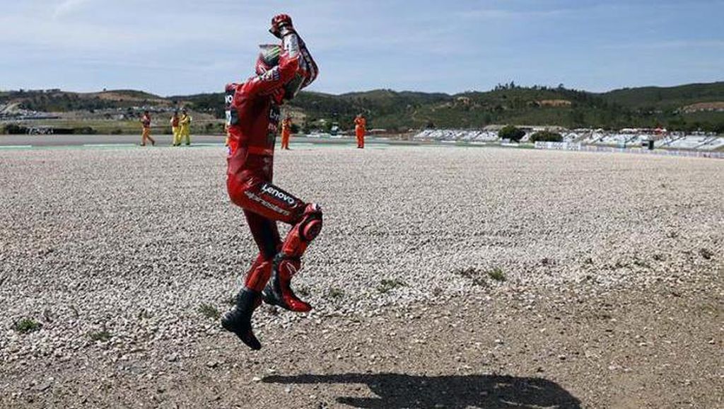 Momen Bagnaia Selebrasi Siu ala Cristiano Ronaldo di MotoGP Portugal