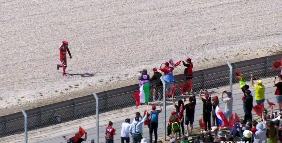 Francesco Bagnaia selebrasi Siu di MotoGP Portugal.