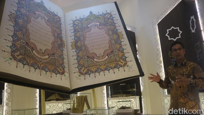 Galeri Al-Quran yang berada di bagian Museum Jenang dan Gusjigang di Kudus, Senin (28/3/2023).