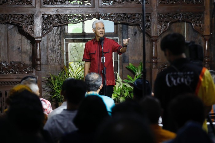 Gubernur Jawa Tengah Ganjar Pranowo mengundang eks narapidana teroris (napiter) Bom Bali I untuk menyosialisasikan Pergub Nomor 35 Tahun 2022 tentang Pencegahan dan Penanggulangan Ekstremisme Berbasis Kekerasan yang mengarah pada Terorisme di Provinsi Jawa Tengah.