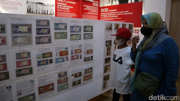 Filateli adalah kegiatan mengumpulkan atau mengkoleksi prangko dan benda-benda pos lainnya. Hari Filateli Nasional diperingati setiap 29 Maret. Ini sejarahnya!